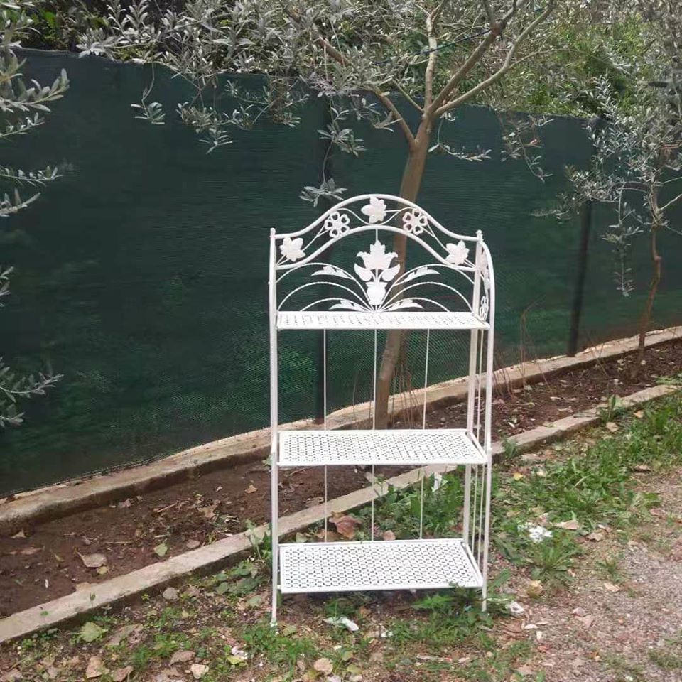 Dekoruese per vazo / Raft Metalike