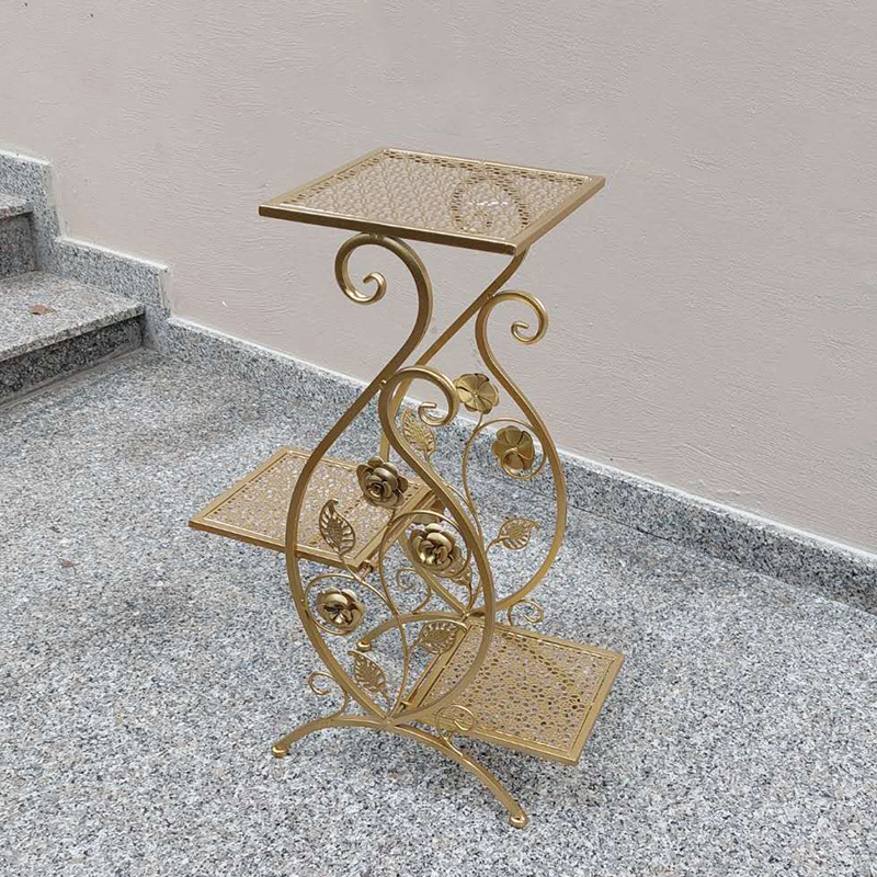 Dekoruese Metalike per 3 Vazo | Gold